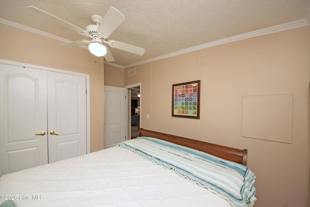 21 Warwick Court, Hampstead, NC 28443
