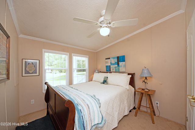 21 Warwick Court, Hampstead, NC 28443