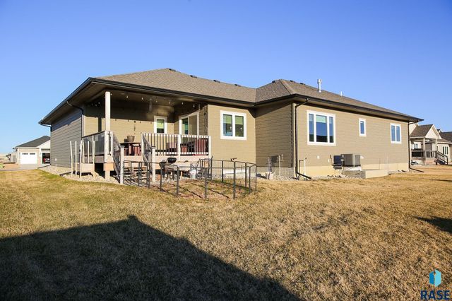 720 S Quartzite Cir Circle, Tea, SD 57064