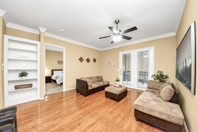 2400 Mccue Road 118, Houston, TX 77056