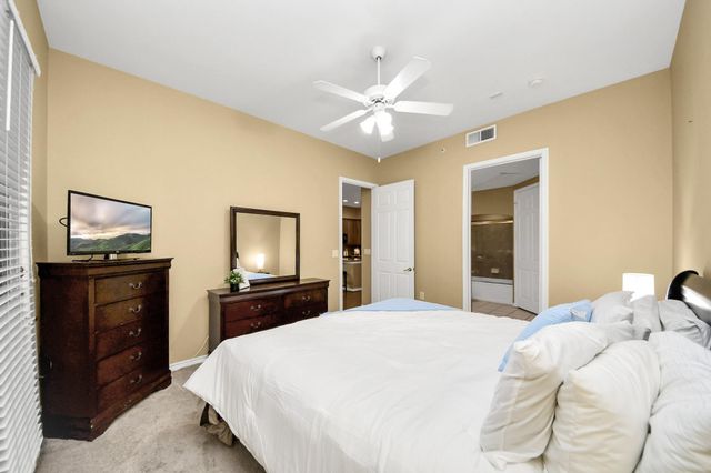 2400 Mccue Road 118, Houston, TX 77056