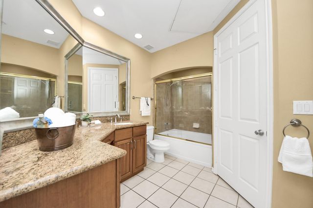 2400 Mccue Road 118, Houston, TX 77056