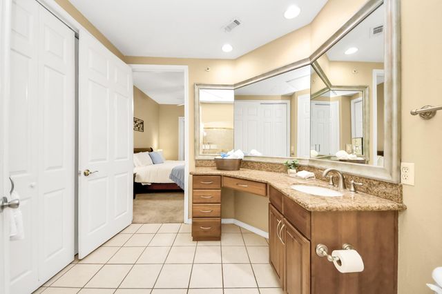 2400 Mccue Road 118, Houston, TX 77056