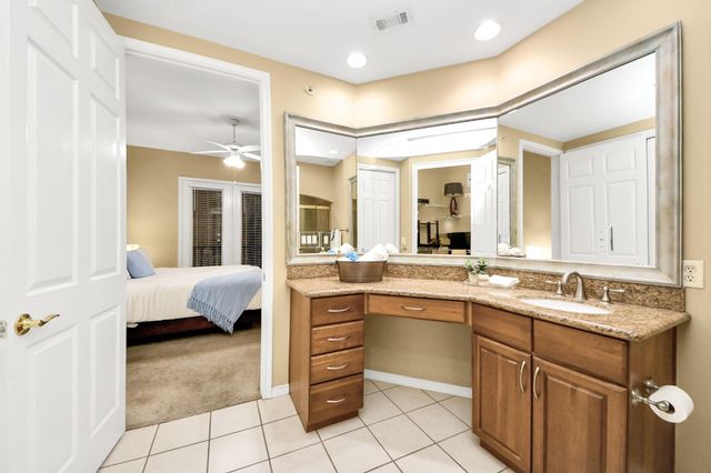 2400 Mccue Road 118, Houston, TX 77056