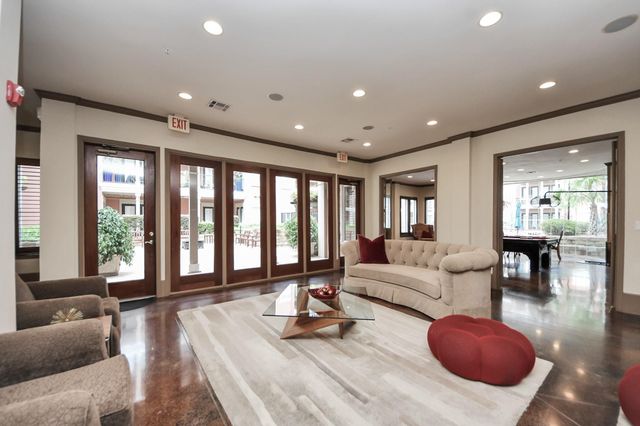2400 Mccue Road 118, Houston, TX 77056
