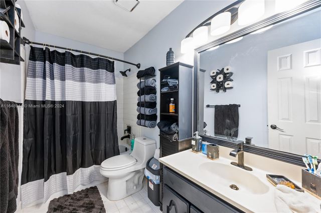 1442 NW 20th St, Homestead, FL 33030