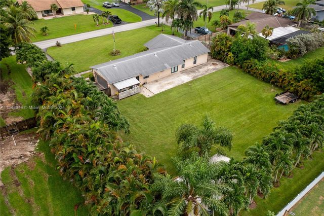 1442 NW 20th St, Homestead, FL 33030