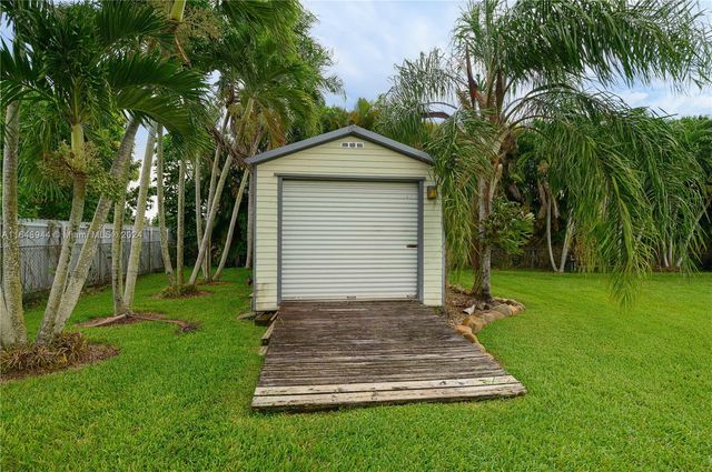 1442 NW 20th St, Homestead, FL 33030