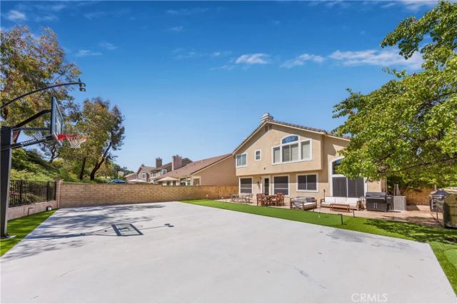 27448 Bridgewater Drive, Valencia, CA 91354
