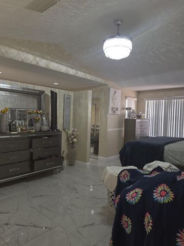 5351 NW 41st Way, Coconut Creek, FL 33073