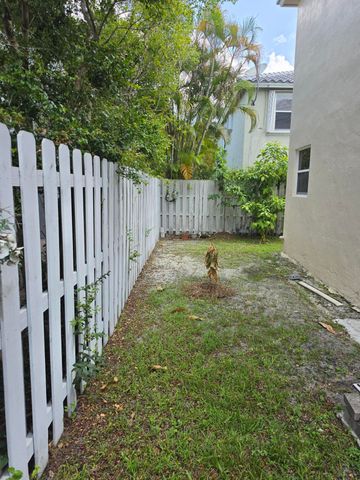 5351 NW 41st Way, Coconut Creek, FL 33073