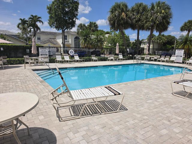 5351 NW 41st Way, Coconut Creek, FL 33073