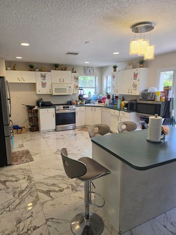 5351 NW 41st Way, Coconut Creek, FL 33073
