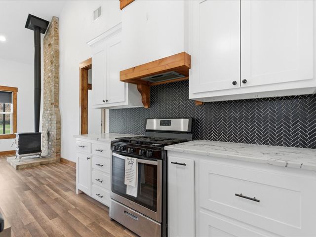 7601 Zion Hill Road, Poolville, TX 76487