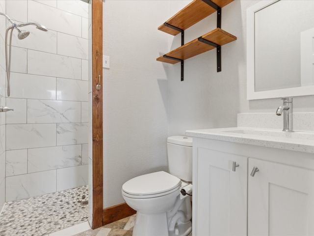 7601 Zion Hill Road, Poolville, TX 76487