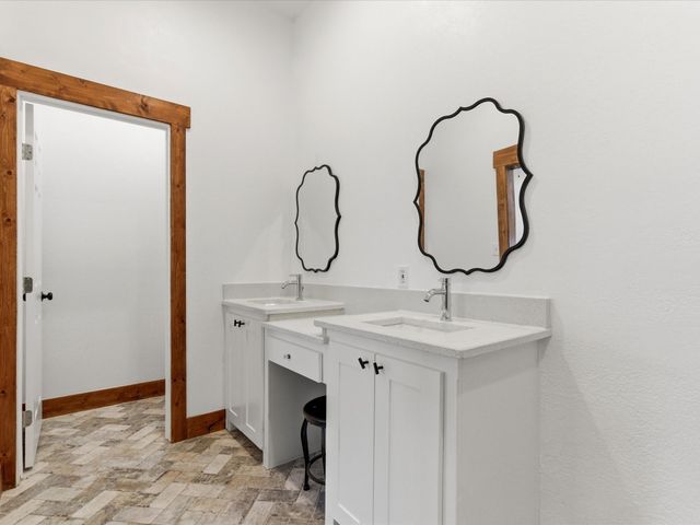 7601 Zion Hill Road, Poolville, TX 76487