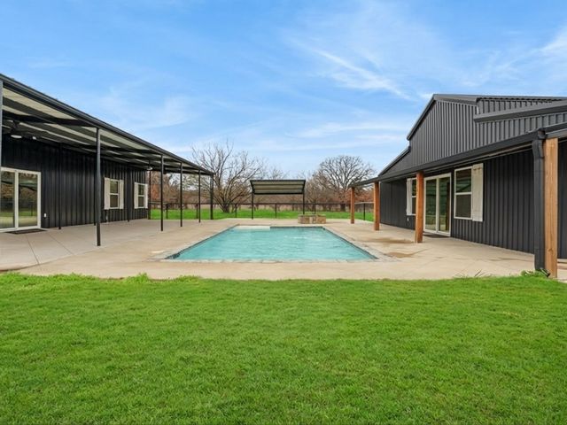 7601 Zion Hill Road, Poolville, TX 76487