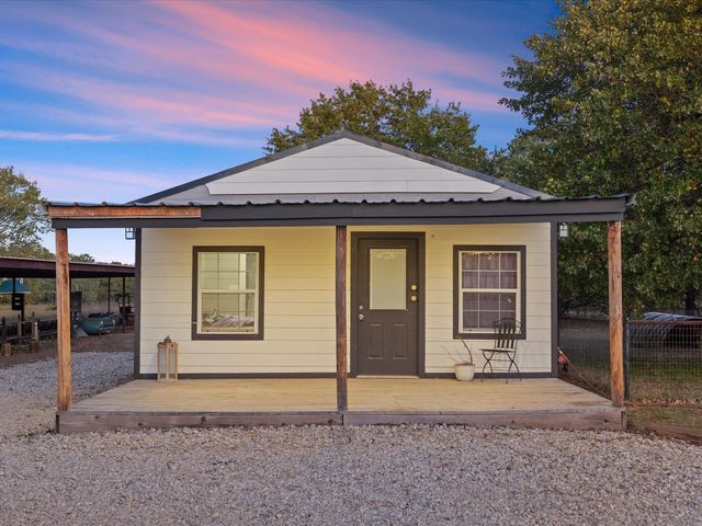 7601 Zion Hill Road, Poolville, TX 76487