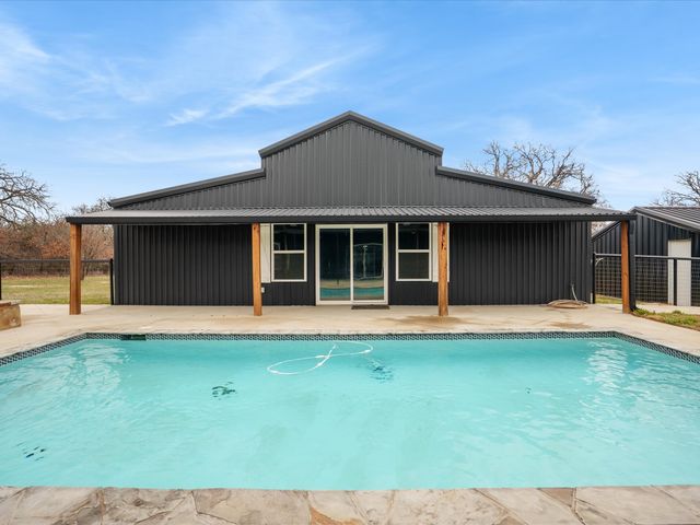 7601 Zion Hill Road, Poolville, TX 76487