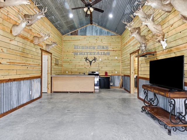 7601 Zion Hill Road, Poolville, TX 76487