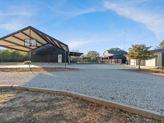 7601 Zion Hill Road, Poolville, TX 76487