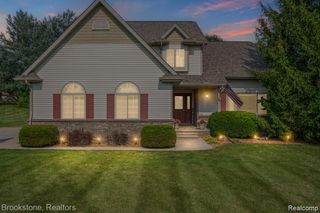 5280 Brantford Court, Grand Blanc, MI 48439