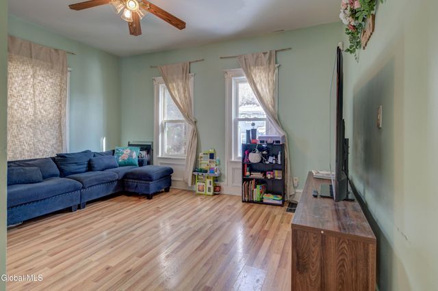 664 N Pearl Street, Albany, NY 12204