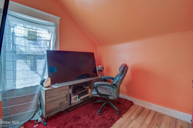 664 N Pearl Street, Albany, NY 12204