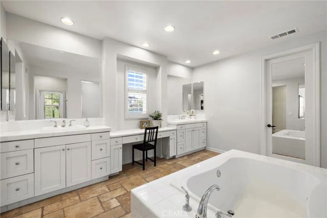 21 Snow Bush Street, Ladera Ranch, CA 92694