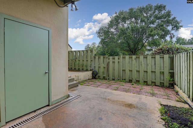 806 village Lane, Columbia, SC 29212
