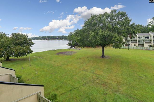 806 village Lane, Columbia, SC 29212