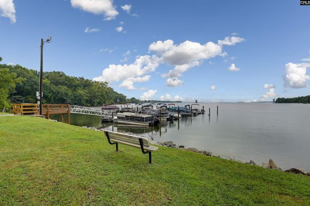 806 village Lane, Columbia, SC 29212