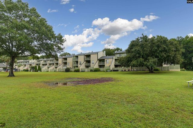806 village Lane, Columbia, SC 29212