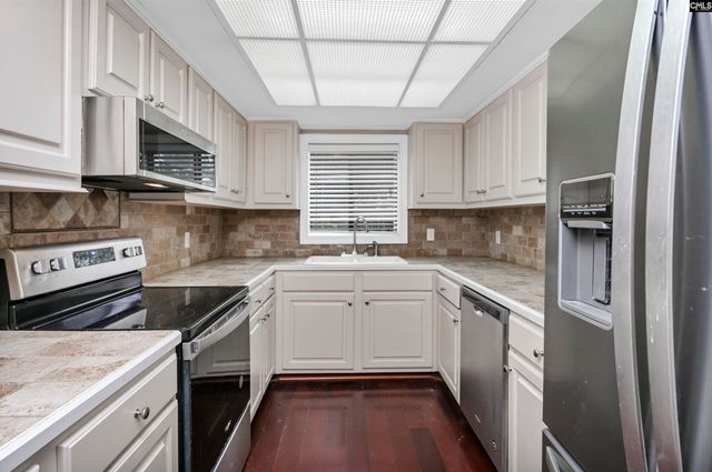 806 village Lane, Columbia, SC 29212