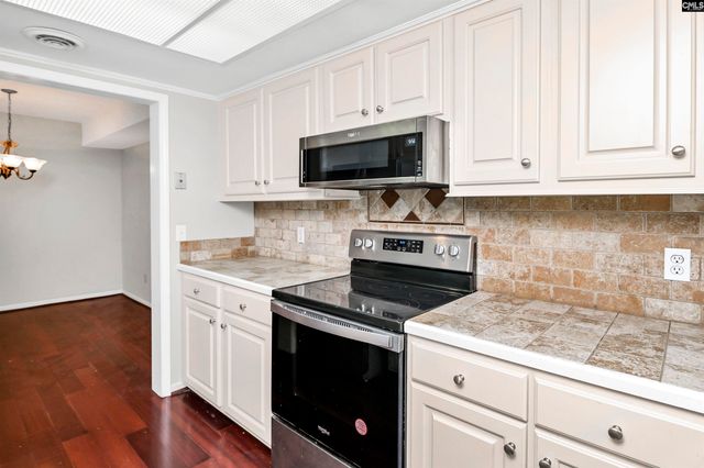 806 village Lane, Columbia, SC 29212