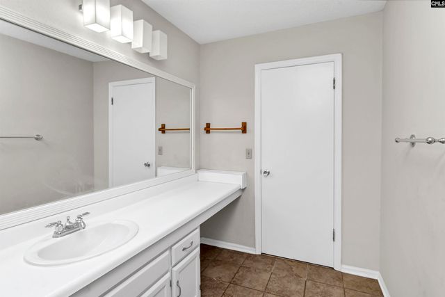 806 village Lane, Columbia, SC 29212