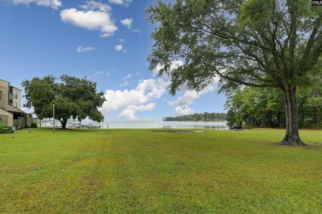 806 village Lane, Columbia, SC 29212