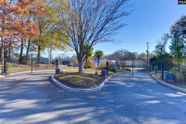 806 village Lane, Columbia, SC 29212