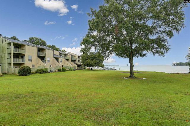 806 village Lane, Columbia, SC 29212