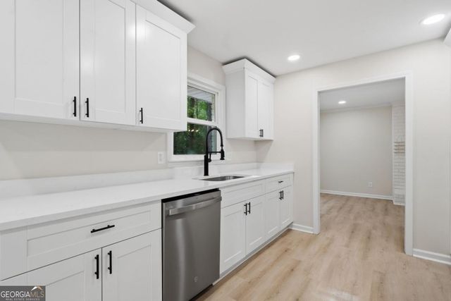 5730 Goldfield Drive, Acworth, GA 30102