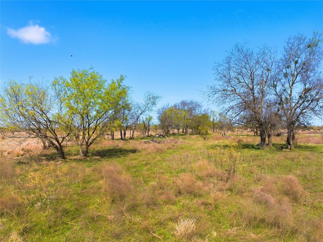 4429 Fm 147, Groesbeck, TX 76642