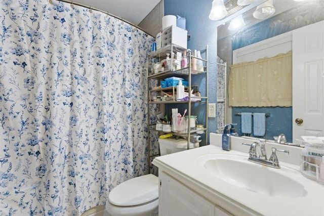 2916 Travis Street, Westlake, LA 70669