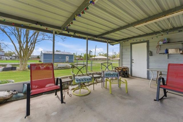 2916 Travis Street, Westlake, LA 70669