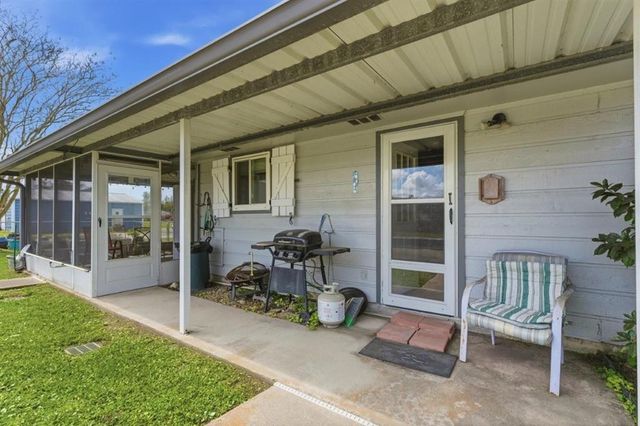 2916 Travis Street, Westlake, LA 70669