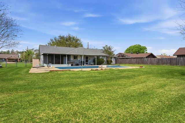 2916 Travis Street, Westlake, LA 70669