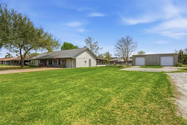 2916 Travis Street, Westlake, LA 70669