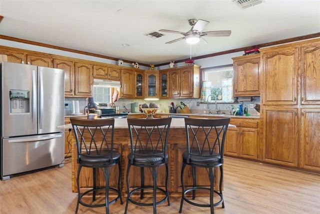 2916 Travis Street, Westlake, LA 70669