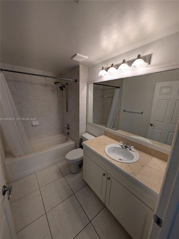 6831 SW 44th Street 203, Miami, FL 33155