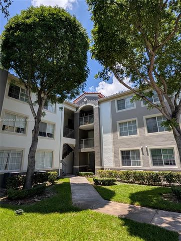 6831 SW 44th Street 203, Miami, FL 33155