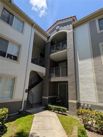 6831 SW 44th Street 203, Miami, FL 33155